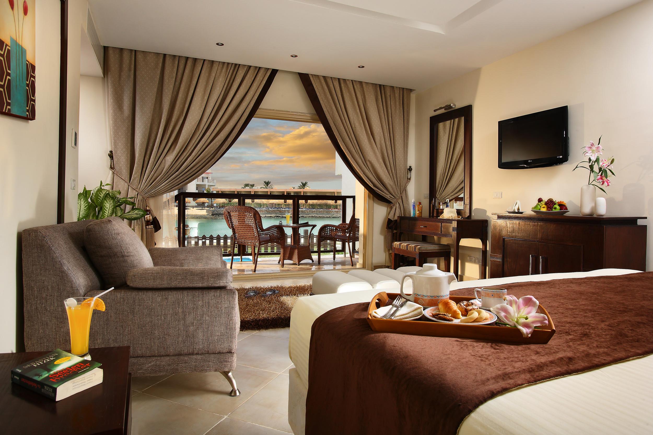 Sunrise Crystal Bay Resort -Grand Select (Adults Only) Hurghada Exterior foto A room at the Iberostar Grand Hotel at Playa del Inglés, Gran Canaria